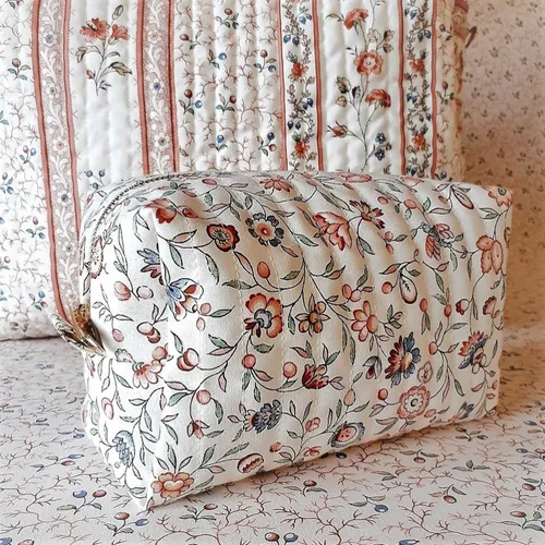 Trousse matelassée fleurie made in france